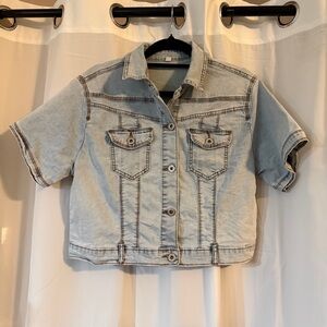 Light Wash Short Sleeve Denim Jacket Crop Retro Style Small Stretch Jean